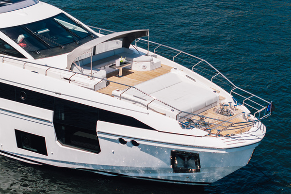 87ft Azimut Yacht For Sale