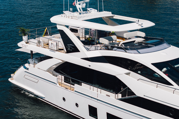 87ft Azimut Yacht For Sale