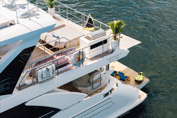 87ft Azimut Yacht For Sale