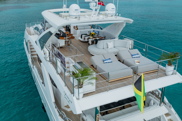 2020 Azimut 87