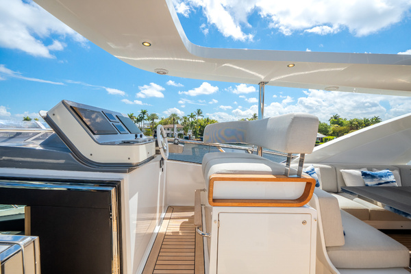 2020 Azimut 87