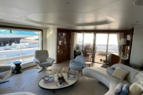 118ft Azimut Yacht For Sale