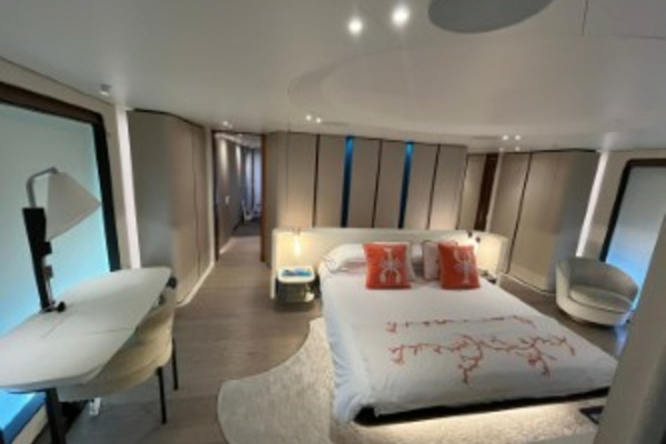 118ft Azimut Yacht For Sale