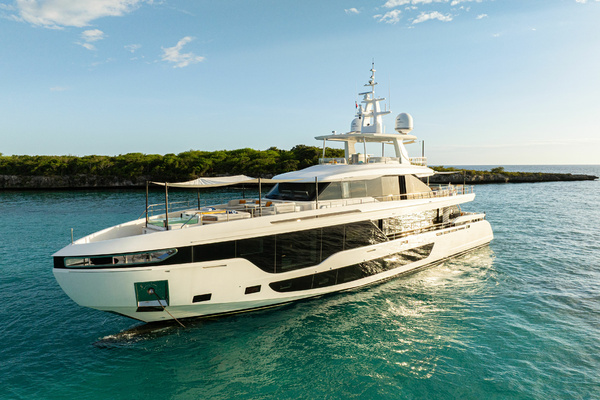 118ft Azimut Yacht For Sale