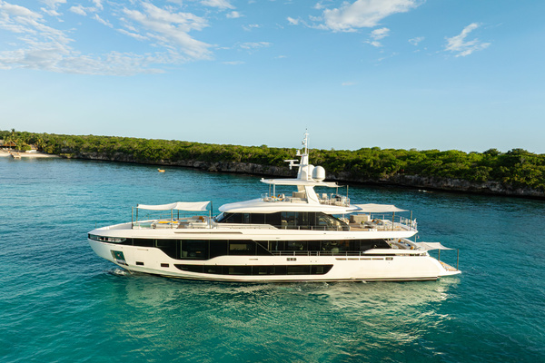 118ft Azimut Yacht For Sale