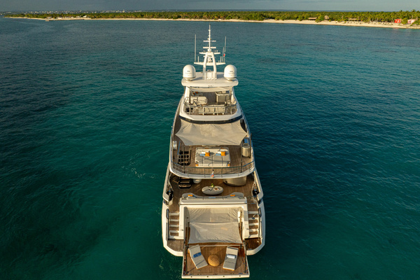 118ft Azimut Yacht For Sale