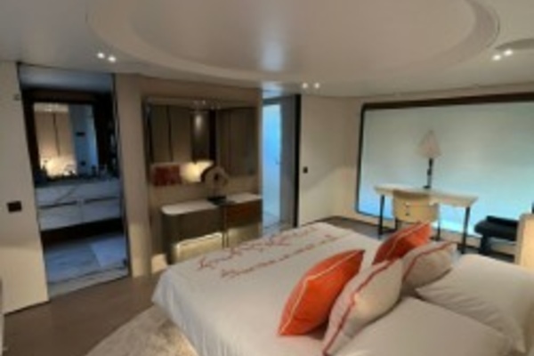 118ft Azimut Yacht For Sale