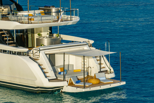 118ft Azimut Yacht For Sale