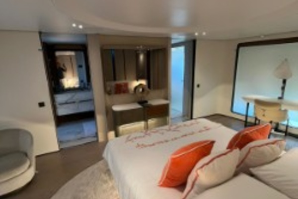 118ft Azimut Yacht For Sale