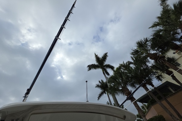 2021 Boston Whaler 42