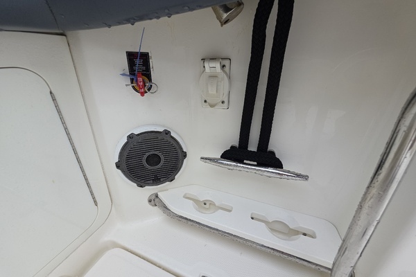 2021 Boston Whaler 42