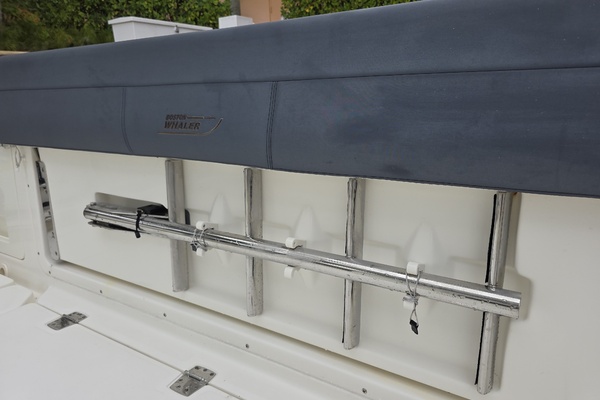 2021 Boston Whaler 420 Outrage BFT-Profile