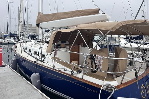 Tartan 4000 Yacht For Sale