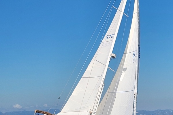 Photo of the 2016 Tartan 4000 "ODYSSEY"