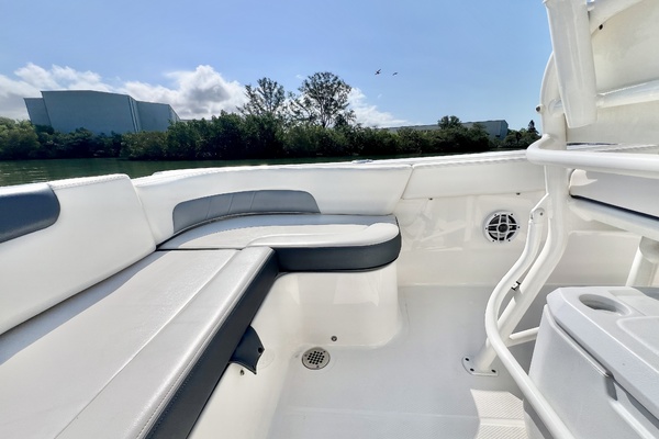 24ft Robalo Yacht For Sale
