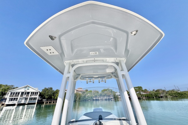 24ft Robalo Yacht For Sale