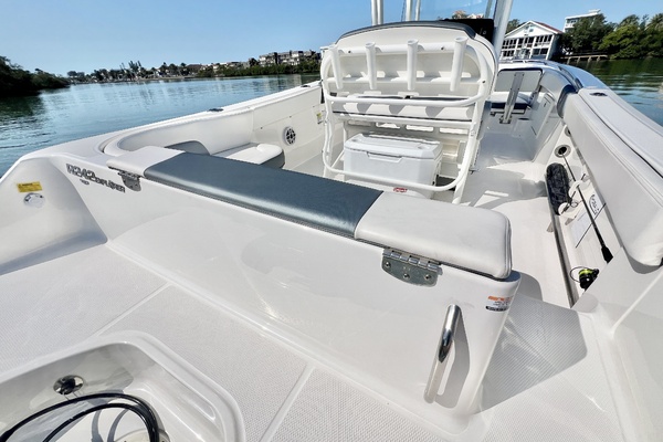 24ft Robalo Yacht For Sale