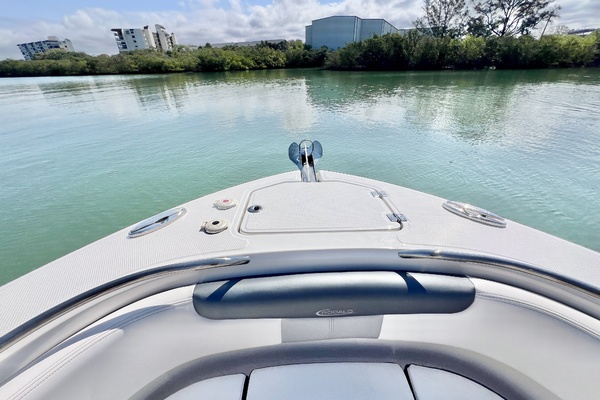24ft Robalo Yacht For Sale