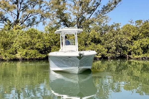24ft Robalo Yacht For Sale