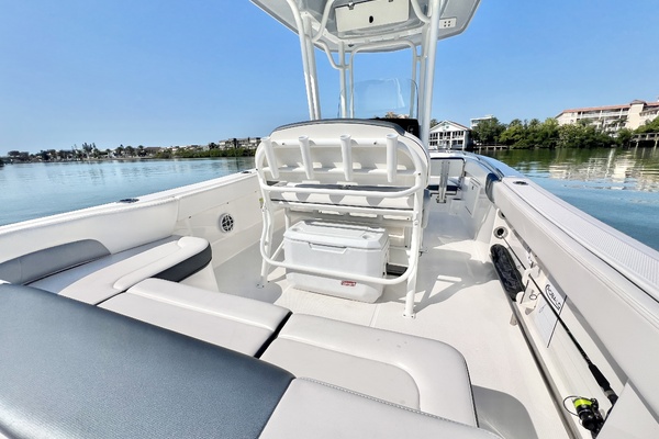 24ft Robalo Yacht For Sale