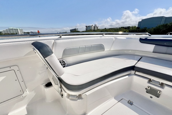 24ft Robalo Yacht For Sale