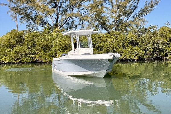 24ft Robalo Yacht For Sale