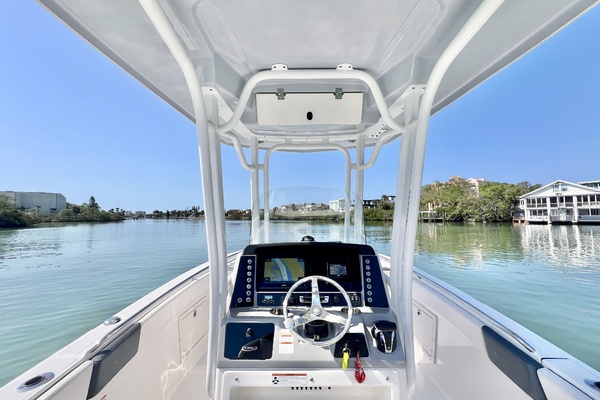 24ft Robalo Yacht For Sale