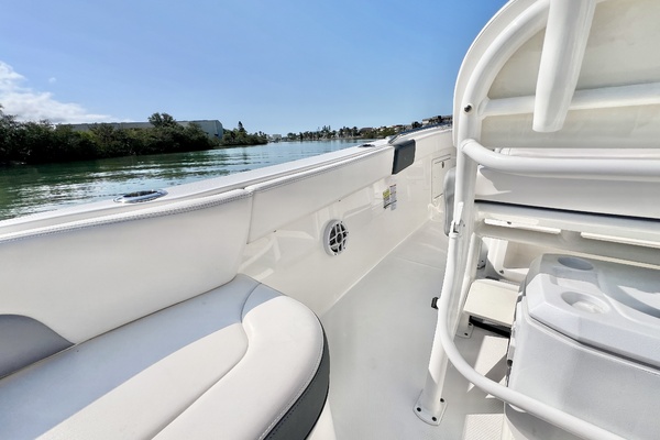 24ft Robalo Yacht For Sale