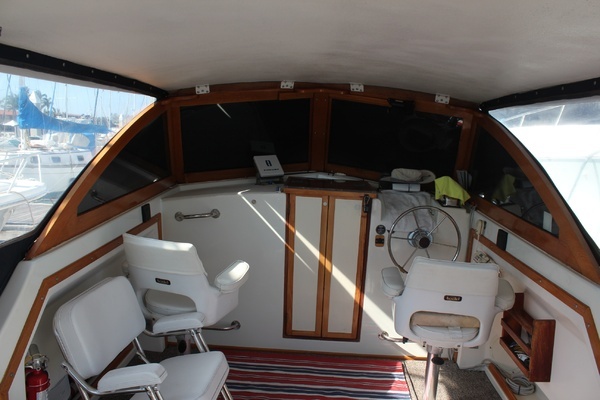 Cape Dory 28 FISHERMAN HARDTOP Yacht For Sale
