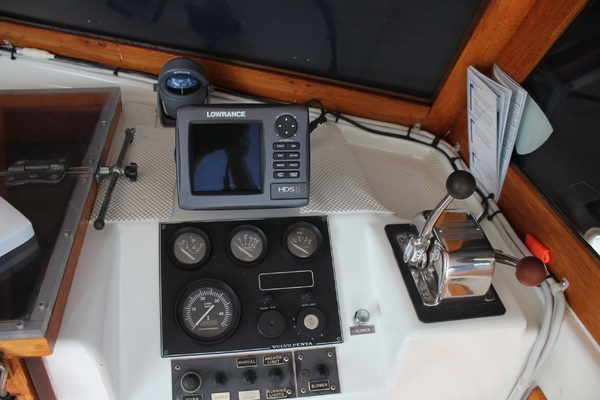 Cape Dory 28 FISHERMAN HARDTOP Yacht For Sale