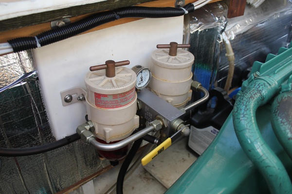 LAST COMMAND 28ft Cape Dory Yacht For Sale