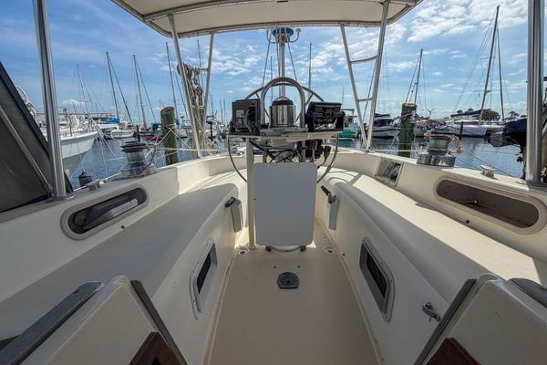 Good Stories 38ft Pearson Yacht For Sale