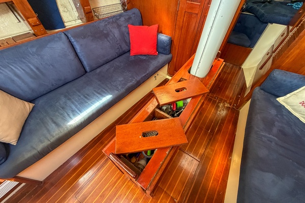 Good Stories 38ft Pearson Yacht For Sale