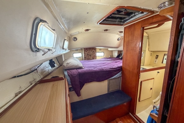 Good Stories 38ft Pearson Yacht For Sale