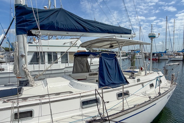 Good Stories 38ft Pearson Yacht For Sale