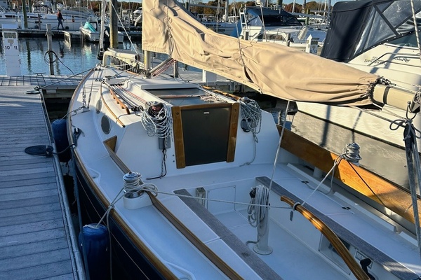 Name Reserved 28ft Alerion Yacht For Sale