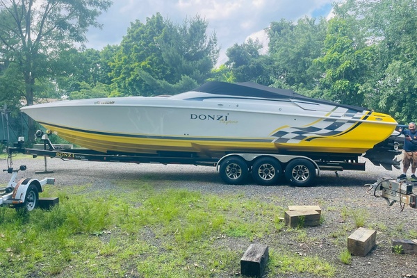 Jaw Dropper 38ft Donzi Yacht For Sale