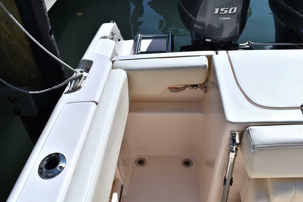 25ft Grady White Yacht For Sale