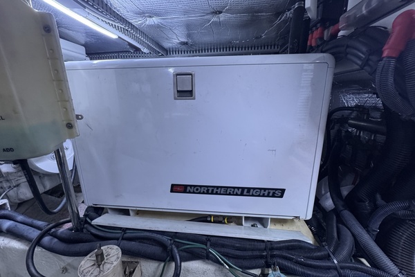 The Other Side  47ft Lien Hwa Yacht For Sale