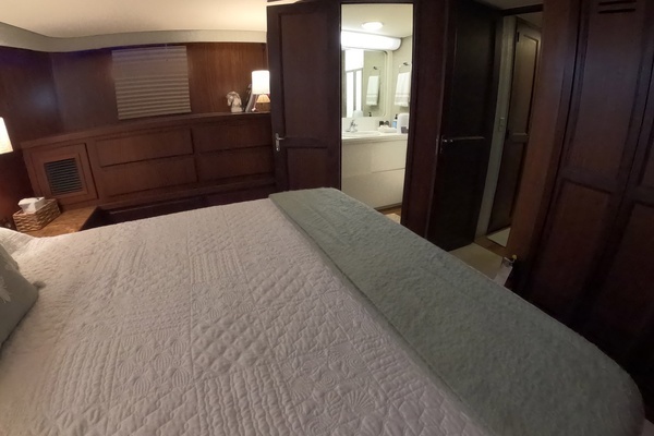 Hatteras Motor Yacht Yacht For Sale