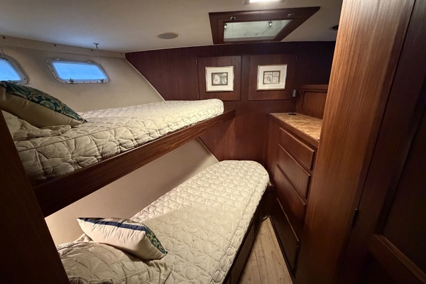 Lady Melan 54ft Hatteras Yacht For Sale
