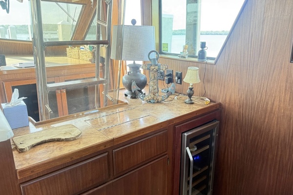 Lady Melan 54ft Hatteras Yacht For Sale