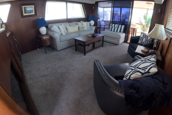 Lady Melan 54ft Hatteras Yacht For Sale