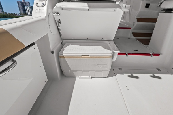 28ft Edgewater Yacht For Sale