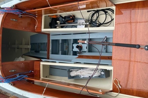 Romp 26ft Luders Yacht For Sale