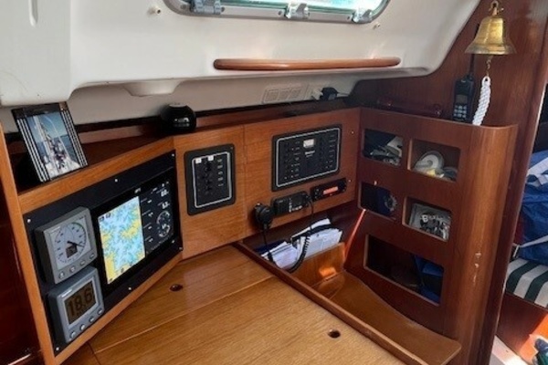 36ft Beneteau Yacht For Sale