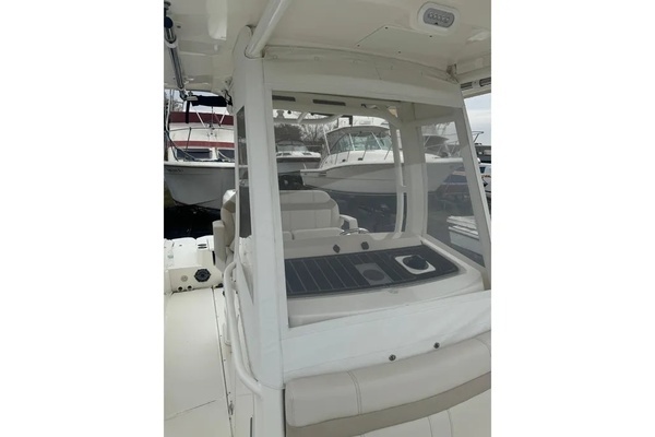 Photo of the 2023 Boston Whaler 280 Dauntless