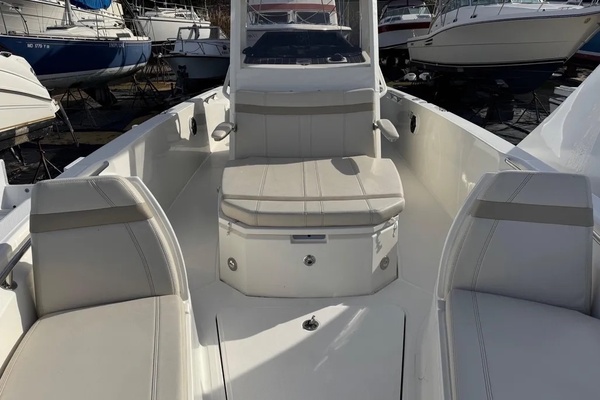 28ft Boston Whaler Yacht For Sale