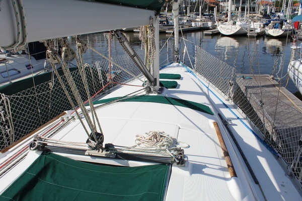 Photo of the 2007 Beneteau 323 "Wind Thief"
