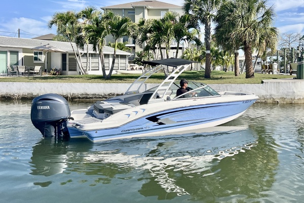21ft Chaparral Yacht For Sale